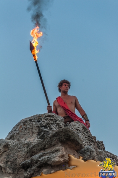 "Троянская война закончилась" в ознаменование открытия первого фестиваля севастопольских театров (ФОТОРЕПОРТАЖ) - «Общество Крыма» "Троянская война закончилась" в ознаменование открытия первого фестиваля севастопольских театров (ФОТОРЕПОРТАЖ) - «Общество Крыма»