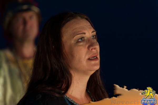 "Троянская война закончилась" в ознаменование открытия первого фестиваля севастопольских театров (ФОТОРЕПОРТАЖ) - «Общество Крыма» "Троянская война закончилась" в ознаменование открытия первого фестиваля севастопольских театров (ФОТОРЕПОРТАЖ) - «Общество Крыма»