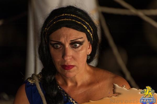 "Троянская война закончилась" в ознаменование открытия первого фестиваля севастопольских театров (ФОТОРЕПОРТАЖ) - «Общество Крыма» "Троянская война закончилась" в ознаменование открытия первого фестиваля севастопольских театров (ФОТОРЕПОРТАЖ) - «Общество Крыма»