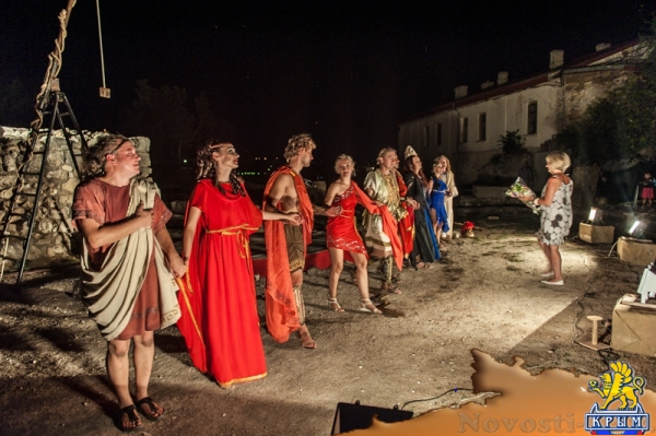 "Троянская война закончилась" в ознаменование открытия первого фестиваля севастопольских театров (ФОТОРЕПОРТАЖ) - «Общество Крыма» "Троянская война закончилась" в ознаменование открытия первого фестиваля севастопольских театров (ФОТОРЕПОРТАЖ) - «Общество Крыма»