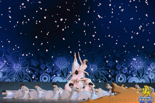 Трудолюбивый и дружный коллектив шоу-балета «Алиса» пополняет ряды - «Керчь»