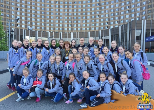 Трудолюбивый и дружный коллектив шоу-балета «Алиса» пополняет ряды - «Керчь»