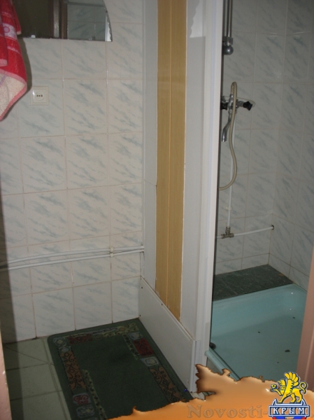 Отдых-эконом в Алуште. Комната на 2-3 чел. в частном секторе, 500-1100 руб. ЗА КОМНАТУ (ДУШ ТУАЛЕТ И КУХНЯ НА ДВЕ КОМНАТЫ) Отдых в Крыму 2016 - жильё в Крыму без посредников - «Отдых в Алуште»