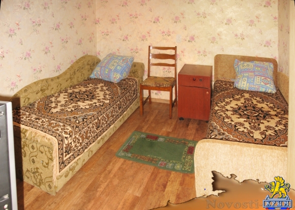 Отдых-эконом в Алуште. Комната на 2-3 чел. в частном секторе, 500-1100 руб. ЗА КОМНАТУ (ДУШ ТУАЛЕТ И КУХНЯ НА ДВЕ КОМНАТЫ) Отдых в Крыму 2016 - жильё в Крыму без посредников - «Отдых в Алуште»