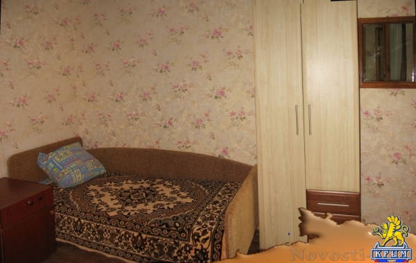 Отдых-эконом в Алуште. Комната на 2-3 чел. в частном секторе, 500-1100 руб. ЗА КОМНАТУ (ДУШ ТУАЛЕТ И КУХНЯ НА ДВЕ КОМНАТЫ) Отдых в Крыму 2016 - жильё в Крыму без посредников - «Отдых в Алуште»