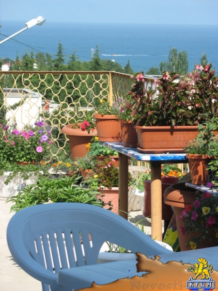 Отдых-эконом в Алуште. 2-х ком. номер в частном секторе, 1000-2000 руб. ЗА НОМЕР, терраса с видом на море, 700 м. море Отдых в Крыму 2016 - жильё в Крыму без посредников - «Отдых в Алуште»