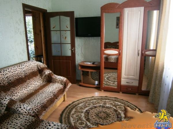 Отдых в Алуште. Крым, Алушта, 1 к. домик у моря, дворик Отдых в Крыму 2016 - жильё в Крыму без посредников - «Отдых в Алуште»