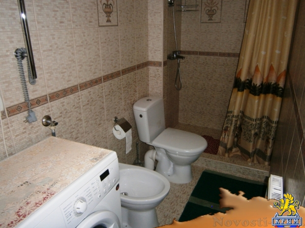 Отдых в Алуште. Крым, Алушта, 1 к. домик у моря, дворик Отдых в Крыму 2016 - жильё в Крыму без посредников - «Отдых в Алуште»