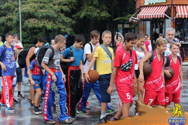 Ялтинские спортсмены начали праздновать День города первыми (ФОТО) - «Политика Крыма»