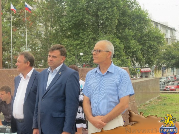 На центральной площади Симферополя прошел молодежный спортивный праздник в честь Всероссийского дня физкультурника (ФОТО) - «Общество Крыма»