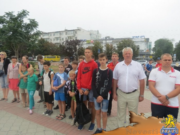 На центральной площади Симферополя прошел молодежный спортивный праздник в честь Всероссийского дня физкультурника (ФОТО) - «Общество Крыма»