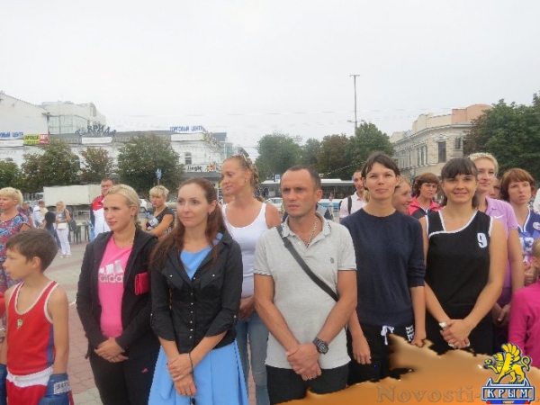 На центральной площади Симферополя прошел молодежный спортивный праздник в честь Всероссийского дня физкультурника (ФОТО) - «Общество Крыма»