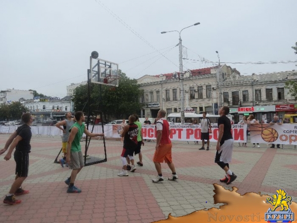 На центральной площади Симферополя прошел молодежный спортивный праздник в честь Всероссийского дня физкультурника (ФОТО) - «Общество Крыма»