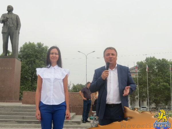 На центральной площади Симферополя прошел молодежный спортивный праздник в честь Всероссийского дня физкультурника (ФОТО) - «Общество Крыма»