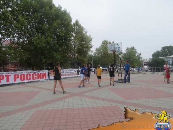 На центральной площади Симферополя прошел молодежный спортивный праздник в честь Всероссийского дня физкультурника (ФОТО) - «Общество Крыма»