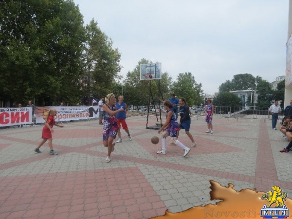 На центральной площади Симферополя прошел молодежный спортивный праздник в честь Всероссийского дня физкультурника (ФОТО) - «Общество Крыма»