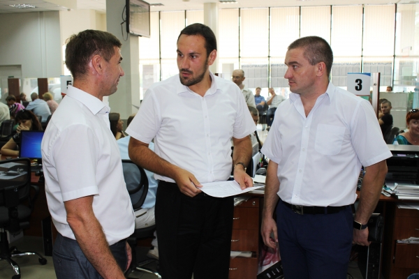 В Госкомрегистре зарегистрировали 13 объектов недвижимости современного спортивно-развлекательного комплекса «Арена-Крым» - «Госкомрегистр»