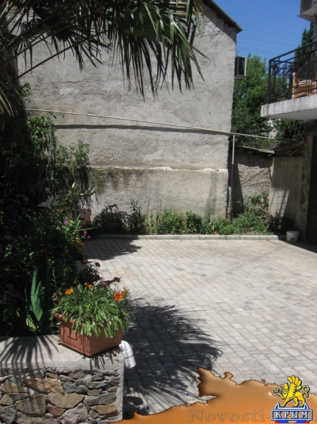 Отдых в Алуште. Сдам 3-х комнатную квартиру в частном доме Отдых в Крыму 2016 - жильё в Крыму без посредников - «Отдых в Алуште»