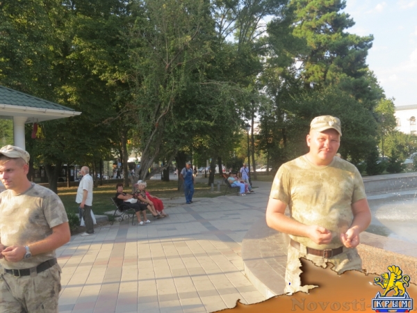 В День Государственного флага Российской Федерации в центре Симферополя прошли праздничные концерты (ФОТО) - «Общество Крыма»