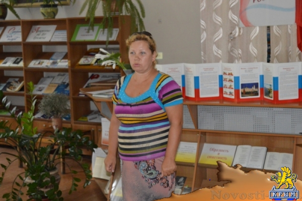 В честь Дня Государственного флага России в центральной библиотеке Симферополя прошел литературный вечер с премьерой новых авторских песен крымского барда Владимира Грачева (ФОТО) - «Общество Крыма»