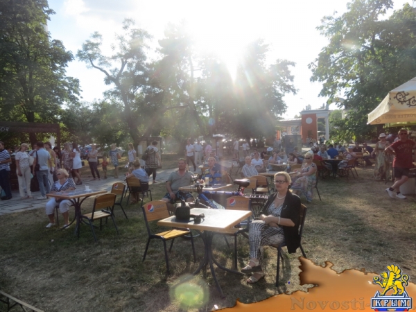 В день открытия памятника Екатерине Великой в столице Крыма власть организовала народные гуляния. Без приятных сюрпризов для крымчан и русских соотечественников во всем мире! (ФОТО) - «Общество Крыма»