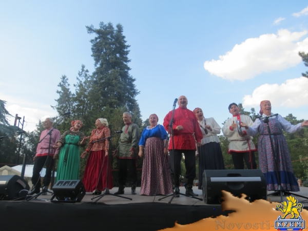 В день открытия памятника Екатерине Великой в столице Крыма власть организовала народные гуляния. Без приятных сюрпризов для крымчан и русских соотечественников во всем мире! (ФОТО) - «Общество Крыма»