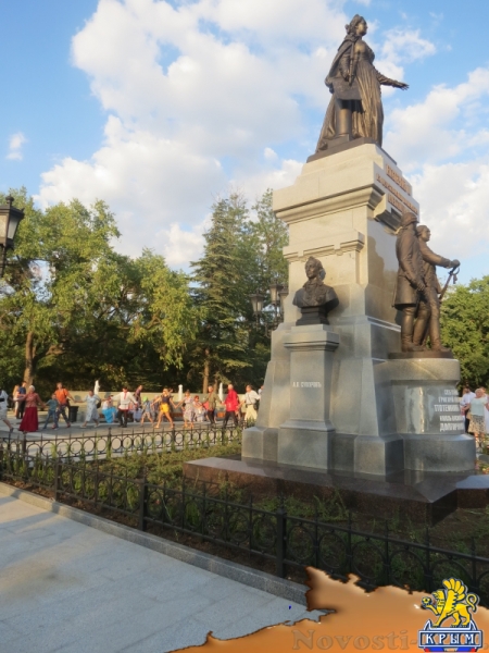 В день открытия памятника Екатерине Великой в столице Крыма власть организовала народные гуляния. Без приятных сюрпризов для крымчан и русских соотечественников во всем мире! (ФОТО) - «Общество Крыма»