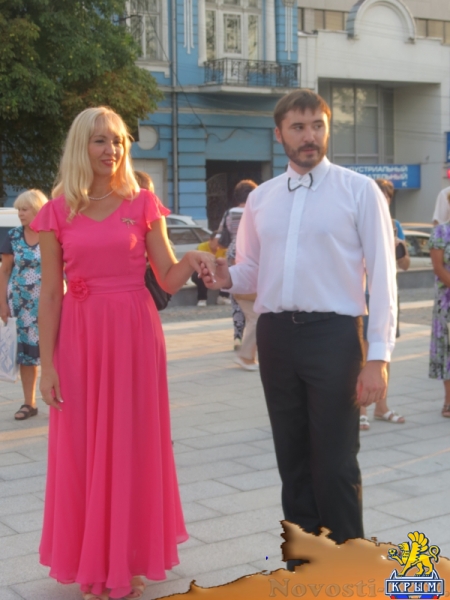 В день открытия памятника Екатерине Великой в столице Крыма власть организовала народные гуляния. Без приятных сюрпризов для крымчан и русских соотечественников во всем мире! (ФОТО) - «Общество Крыма»