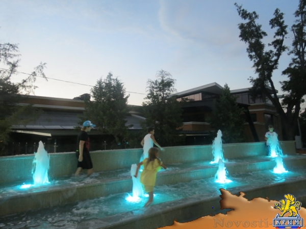 В день открытия памятника Екатерине Великой в столице Крыма власть организовала народные гуляния. Без приятных сюрпризов для крымчан и русских соотечественников во всем мире! (ФОТО) - «Общество Крыма»