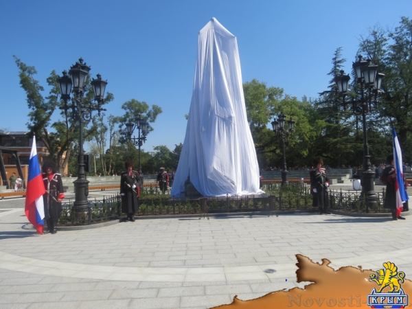В День Преображения Господня в Симферополе торжественно открыли возрожденный памятник российской Императрице Екатерине Великой (ФОТО) - «Общество Крыма»