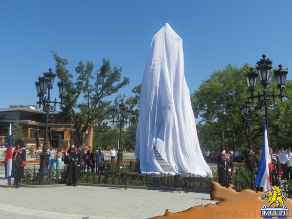 В День Преображения Господня в Симферополе торжественно открыли возрожденный памятник российской Императрице Екатерине Великой (ФОТО) - «Общество Крыма»