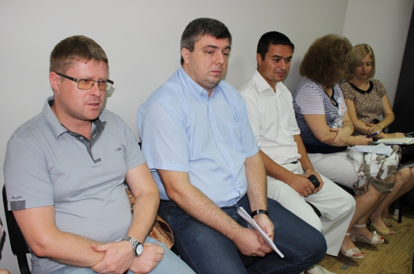 В Госкомрегистре для провинившихся теруправлений и отделов внедрена практика ранних утренних субботних совещаний — Александр Спиридонов - «Госкомрегистр»