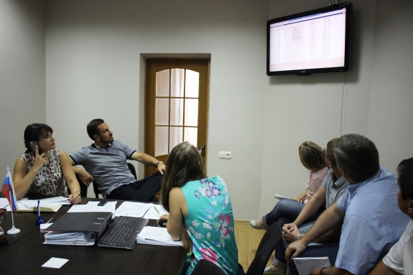 В Госкомрегистре для провинившихся теруправлений и отделов внедрена практика ранних утренних субботних совещаний — Александр Спиридонов - «Госкомрегистр»