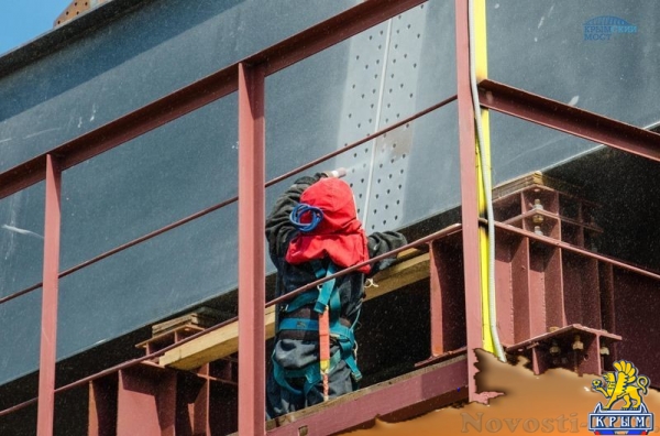 Строители приступили к сборке судоходных арок Крымского моста (ФОТО) - «Экономика Крыма»