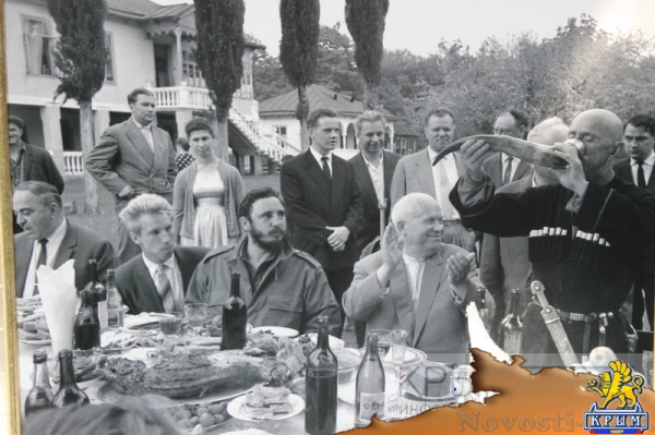 Выставка редких фотографий лидеров кубинской революции открылась в Ливадийском дворце (ФОТО) - «Культура Крыма»