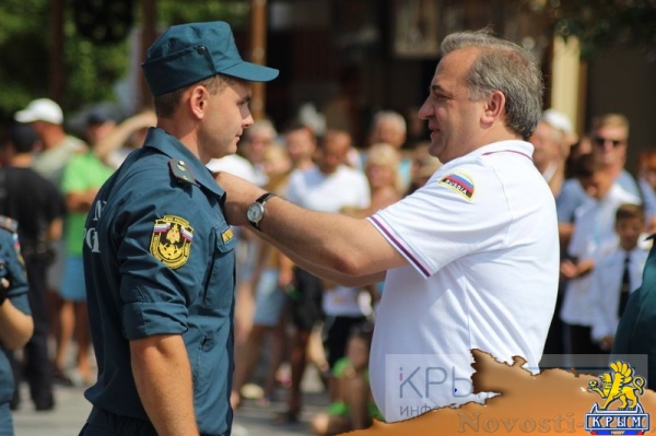 Пожарно-спасательные подразделения ЮБК получили новую технику и экипировку на 300 млн руб (ФОТО) - «Спорт Крыма»