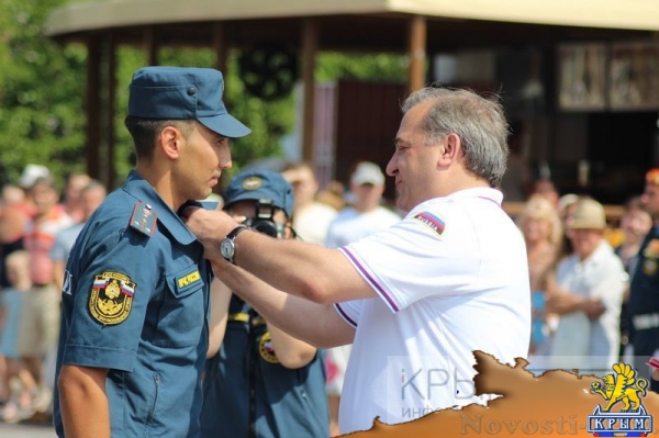 Пожарно-спасательные подразделения ЮБК получили новую технику и экипировку на 300 млн руб (ФОТО) - «Спорт Крыма»