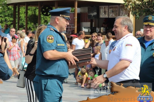 Пожарно-спасательные подразделения ЮБК получили новую технику и экипировку на 300 млн руб (ФОТО) - «Спорт Крыма»