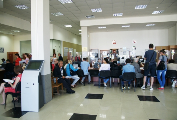 Госкомрегистру необходимы в Симферополе дополнительные помещения площадью не менее 3 000 кв.м — Александр Спиридонов - «Госкомрегистр»