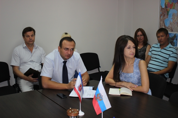 Регистраторы должны использовать в работе базу сведений об арестах и ограничениях на недвижимость — зампредседателя Госкомрегистра - «Госкомрегистр»