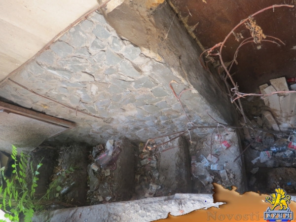 Дом в центре Симферополя, в котором в 1918-1923 годах снимали квартиру две великие русские актрисы, отремонтирован крайне недобросовестно. Вопреки поручению городских властей! (ФОТО) - «Экономика Крыма»