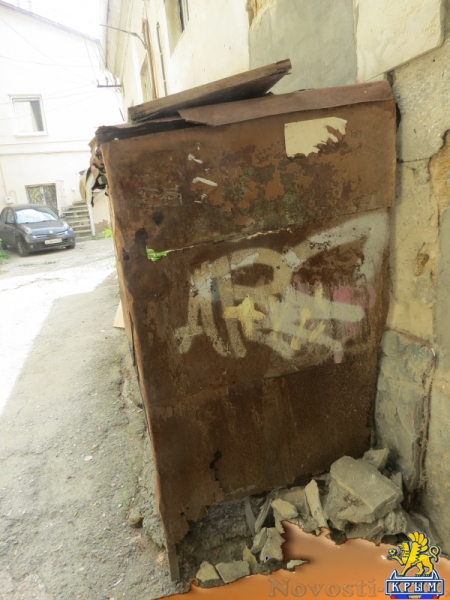 Дом в центре Симферополя, в котором в 1918-1923 годах снимали квартиру две великие русские актрисы, отремонтирован крайне недобросовестно. Вопреки поручению городских властей! (ФОТО) - «Экономика Крыма»