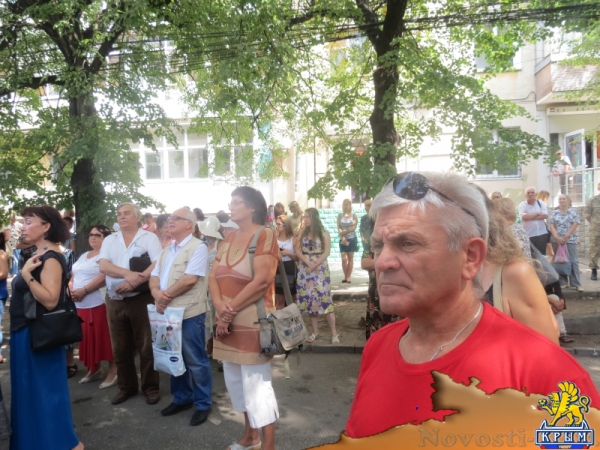 В центре Симферополя открыли мемориальную доску в честь великой русской актрисы ХХ века Фаины Раневской (ФОТО) - «Общество Крыма»