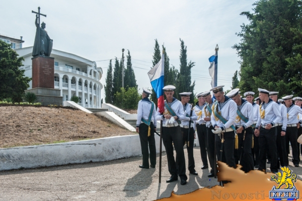 Святой русский адмирал Федор Ушаков вернулся в Севастополь на матросских плечах (ФОТОРЕПОРТАЖ) - «Общество Крыма»