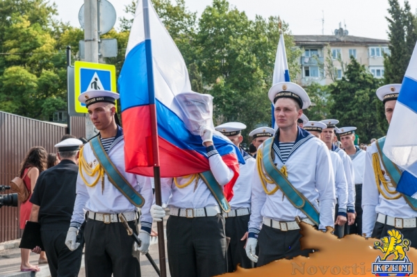 Святой русский адмирал Федор Ушаков вернулся в Севастополь на матросских плечах (ФОТОРЕПОРТАЖ) - «Общество Крыма»