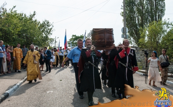 Святой русский адмирал Федор Ушаков вернулся в Севастополь на матросских плечах (ФОТОРЕПОРТАЖ) - «Общество Крыма»