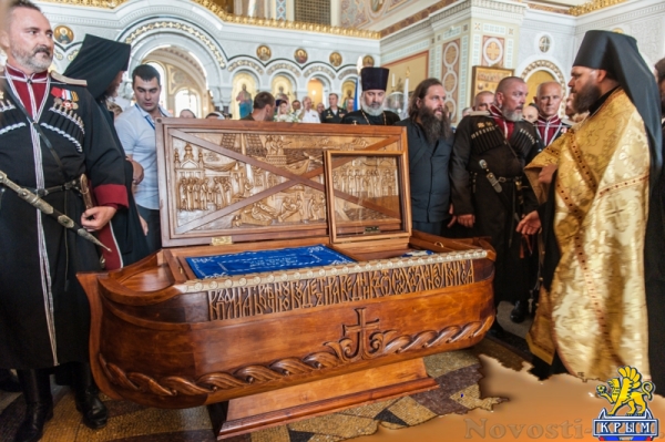 Святой русский адмирал Федор Ушаков вернулся в Севастополь на матросских плечах (ФОТОРЕПОРТАЖ) - «Общество Крыма»