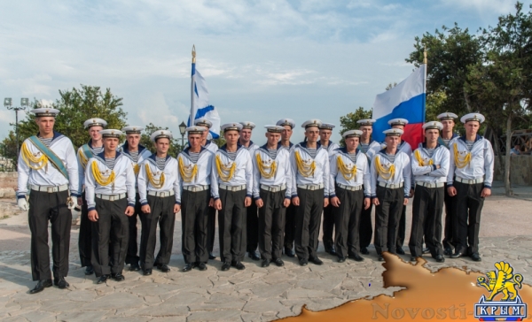 Святой русский адмирал Федор Ушаков вернулся в Севастополь на матросских плечах (ФОТОРЕПОРТАЖ) - «Общество Крыма»