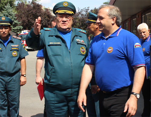 Глава МЧС России Владимир Пучков: за прошедшие два с половиной года мы сделали мощный рывок по оснащению пожарно-спасательных подразделений Крыма - «МЧС»