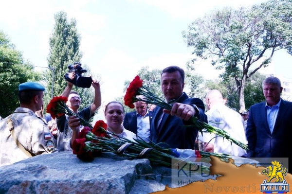 Памятник погибшим в борьбе с терроризмом заложен в Симферополе (ФОТО) - «Возвращение в Россию»